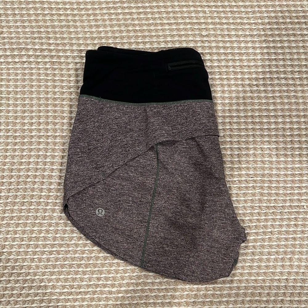 Lululemon shorts size Small (4). In great condition!